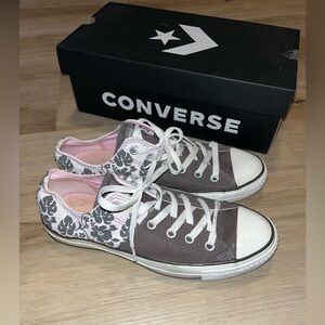 Converse Women's Gray and Pink Floral Sneakers